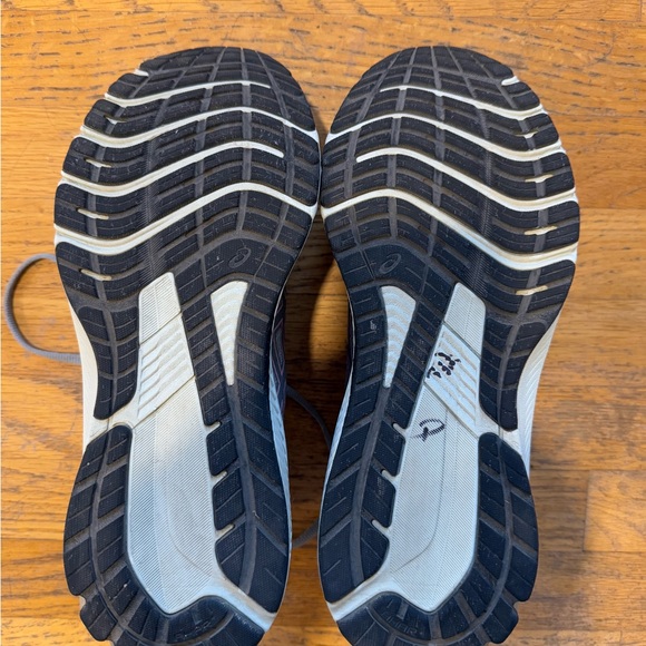 WOMEN'S ASICS GT 1000 11 RUNNING SHOES Size 10 /athletic / training / outdoors - Picture 5 of 8